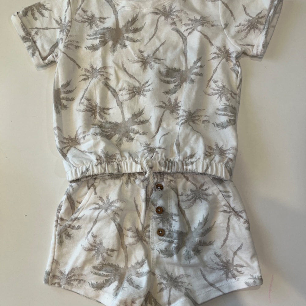 Jessica Simpson Girls' 2-Piece Knit Shorts Set Outfit